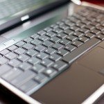 Laptop-blogging Laptop-blogging